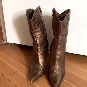 BCBG gold leather cowgirl boots in good condition.. “ I take offers”
